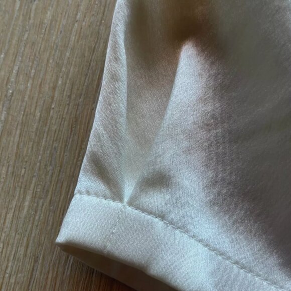 Such a beauty! Lafayette 148 vintage fine silk blouse, NWOT, 0 - Picture 5 of 7